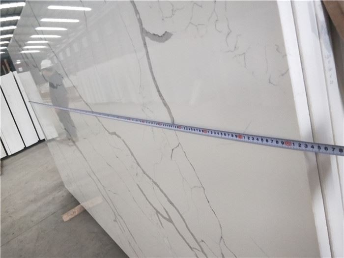 calacatta nflutter quartz slab