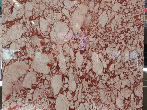 Calacatta Vagli Rosato marble floor bedroom
