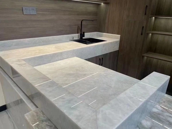 Cristallo Extra Quartzite Countertop