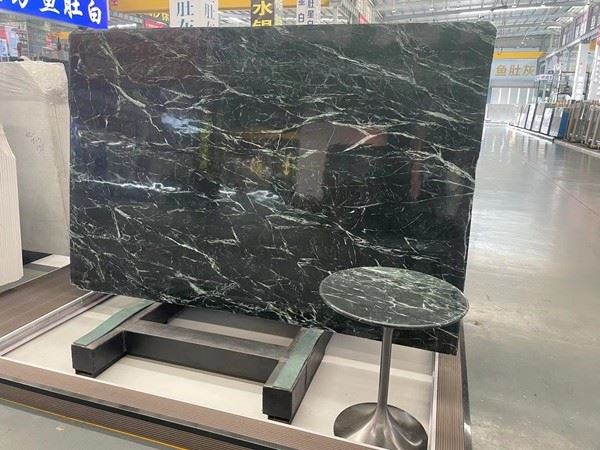 Verde Mare Marble wall